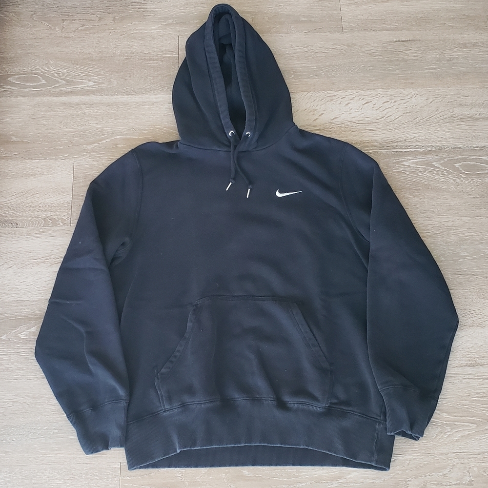 Nike essential black hoodie